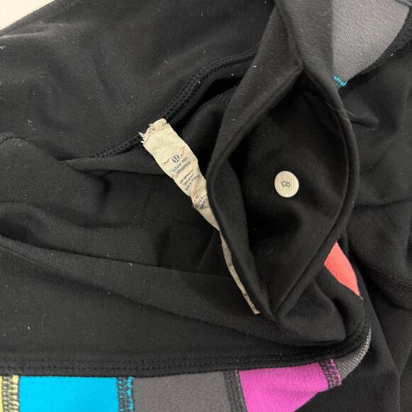 Lululemon color block waist band leggings size 8 - Picture 6 of 6